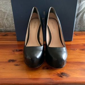 Pour La Victoire Irina Leather Platform Pump